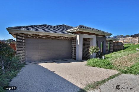 43 Dobbyn Rd, Croydon, VIC 3136