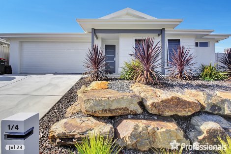 1/4 Barralong Way, Gobbagombalin, NSW 2650