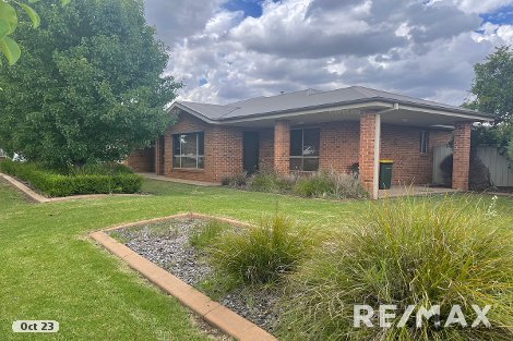 27 Dundale Cres, Estella, NSW 2650