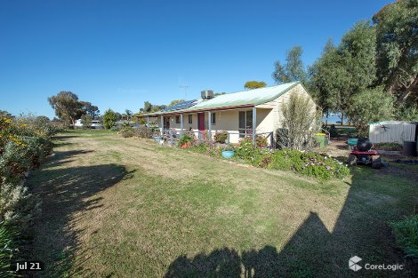 431 Lakeside Dr, Lake Boga, VIC 3584