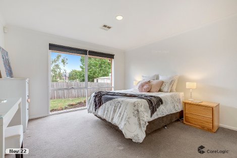 13 Milligan Pde, Sydenham, VIC 3037