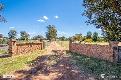 21 Carl St, Muchea, WA 6501