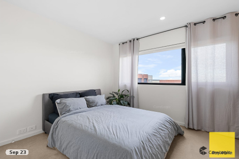 306/50 Catamaran Dr, Werribee South, VIC 3030