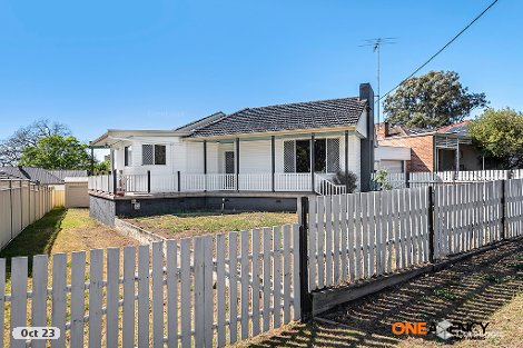 8 Sturt Ave, Singleton, NSW 2330