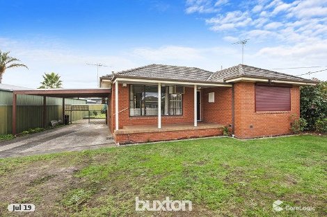 27 Fidge Cres, Breakwater, VIC 3219