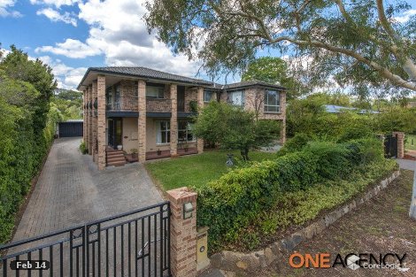 12 Stillwell Pl, Mawson, ACT 2607