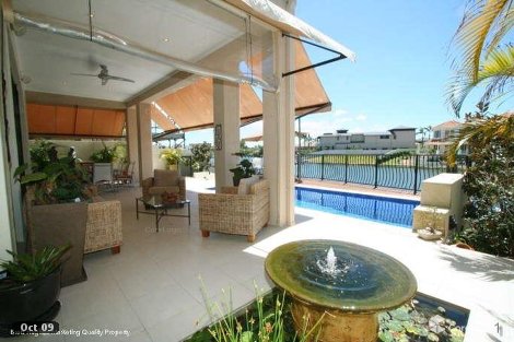 8074 Riverside Dr, Hope Island, QLD 4212