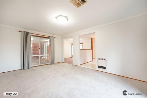 8 Bee Pl, Isaacs, ACT 2607