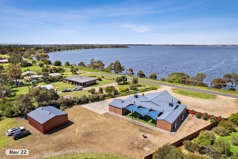 49 Frontage Rd, Lake Bolac, VIC 3351