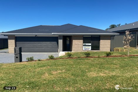 15 Birch Gr, Aberglasslyn, NSW 2320