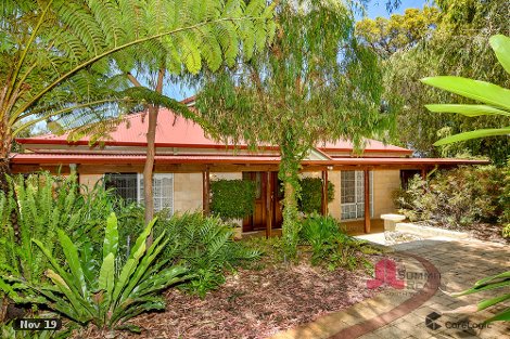 4 St Andrews Hill, Leschenault, WA 6233