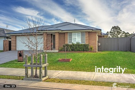 8 Firetail St, South Nowra, NSW 2541