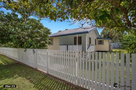 5 Peoples St, Finch Hatton, QLD 4756