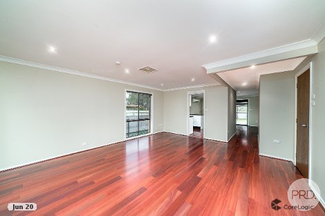 6 Kobi Pl, Glenfield Park, NSW 2650