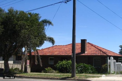 105 Moorefields Rd, Kingsgrove, NSW 2208