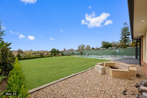 17 Blaxland Ave, Luddenham, NSW 2745