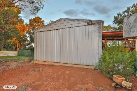 12 Little Cowra Rd, Yelta, VIC 3505