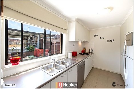 32 Hibberd Cres, Forde, ACT 2914