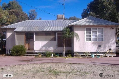 15 Battery St, Muluckine, WA 6401