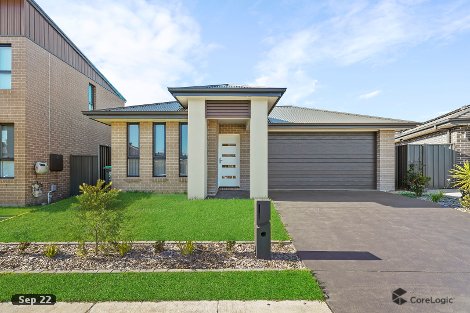 3 Ditzell St, Catherine Field, NSW 2557