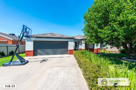 31 Hayes Dr, Horsham, VIC 3400