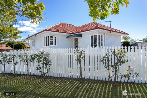 208 Edinburgh Castle Rd, Wavell Heights, QLD 4012