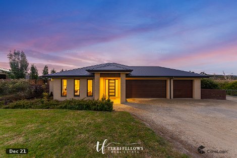 14 Haynes Cl, Bunyip, VIC 3815