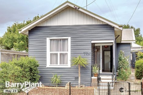 10 Little Clyde St, Soldiers Hill, VIC 3350