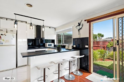 2 Ironbark Cl, Hampton Park, VIC 3976