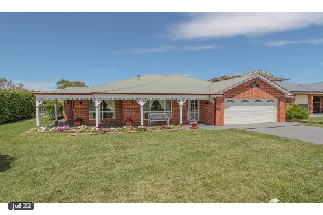 4 Gleneagles Cl, Robin Hill, NSW 2795