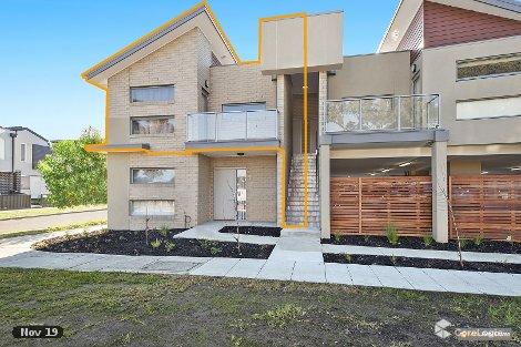 8 Hinterland Cl, Lynbrook, VIC 3975