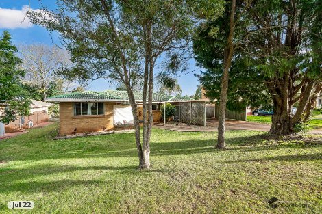 18 Debra St, Centenary Heights, QLD 4350