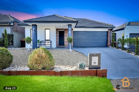 7 Mclaren Ch, Caroline Springs, VIC 3023