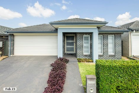 33 Sinclair Pde, Jordan Springs, NSW 2747