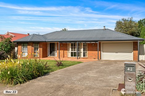 42 Somerset Cres, Mansfield, VIC 3722