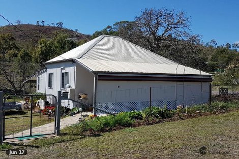 5 Racecourse Rd, Mount Morgan, QLD 4714