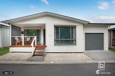303/25 Mulloway Rd, Chain Valley Bay, NSW 2259
