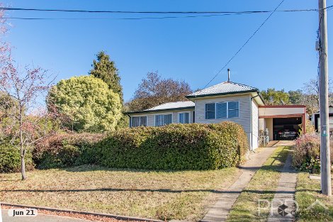 18 Corra Lyn Ave, Batlow, NSW 2730