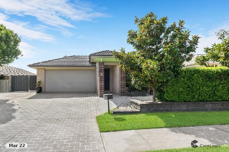 8 Mitten St, Elderslie, NSW 2570