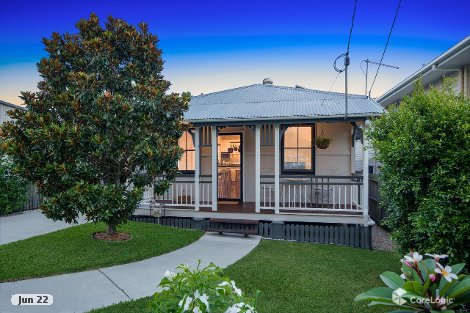 8 Carbethon St, Manly, QLD 4179