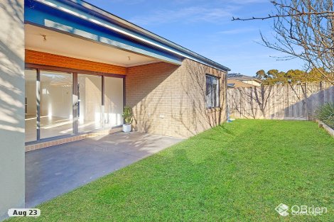 14 Royaloak Cres, Cranbourne East, VIC 3977