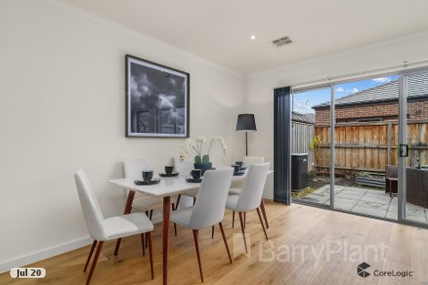 5 Cascades Way, Wantirna South, VIC 3152