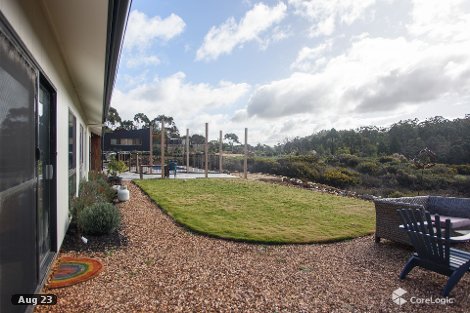 14 Main Rd, Chewton, VIC 3451