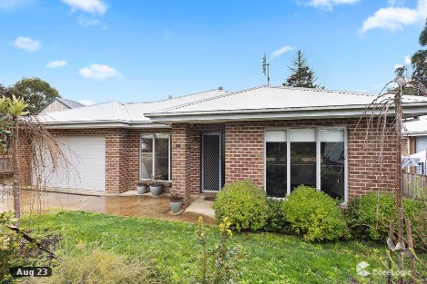 64 Urquhart St, Gordon, VIC 3345