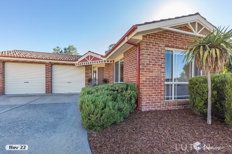 2/10 Starritt Pl, Macarthur, ACT 2904