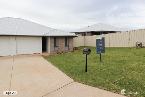 2/140 Muttama Pde, Gobbagombalin, NSW 2650