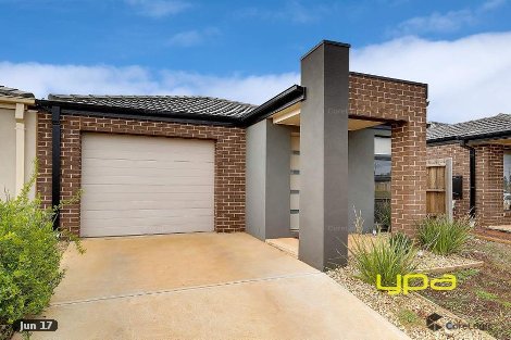 16 Abbott St, Melton South, VIC 3338