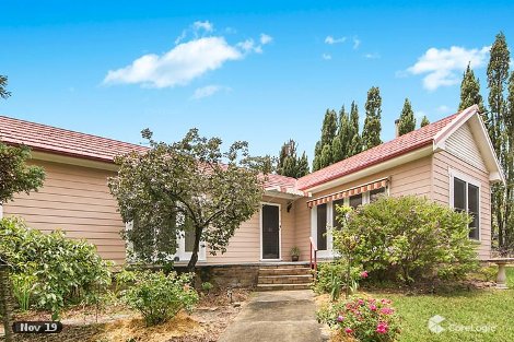 16 Valley Rd, Wentworth Falls, NSW 2782