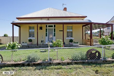 30 William St, Junee, NSW 2663