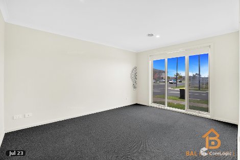 2 Bindley Cres, Weir Views, VIC 3338